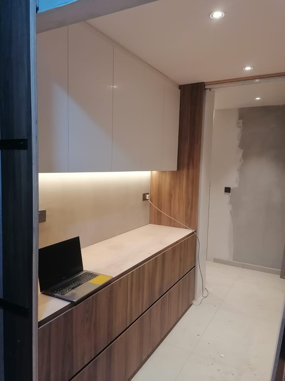 Custom Kitchen Cabinet Making, Installation & Repair in Singapore