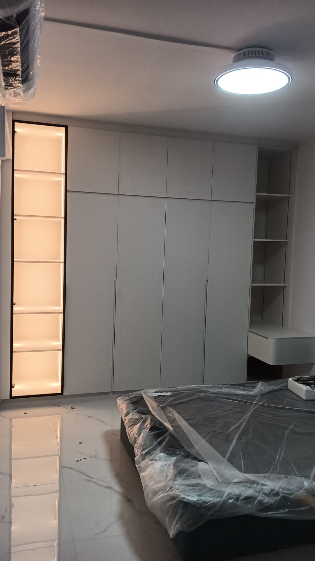 Custom Wardrobe Cabinet Making, Installation & Repair in Singapore